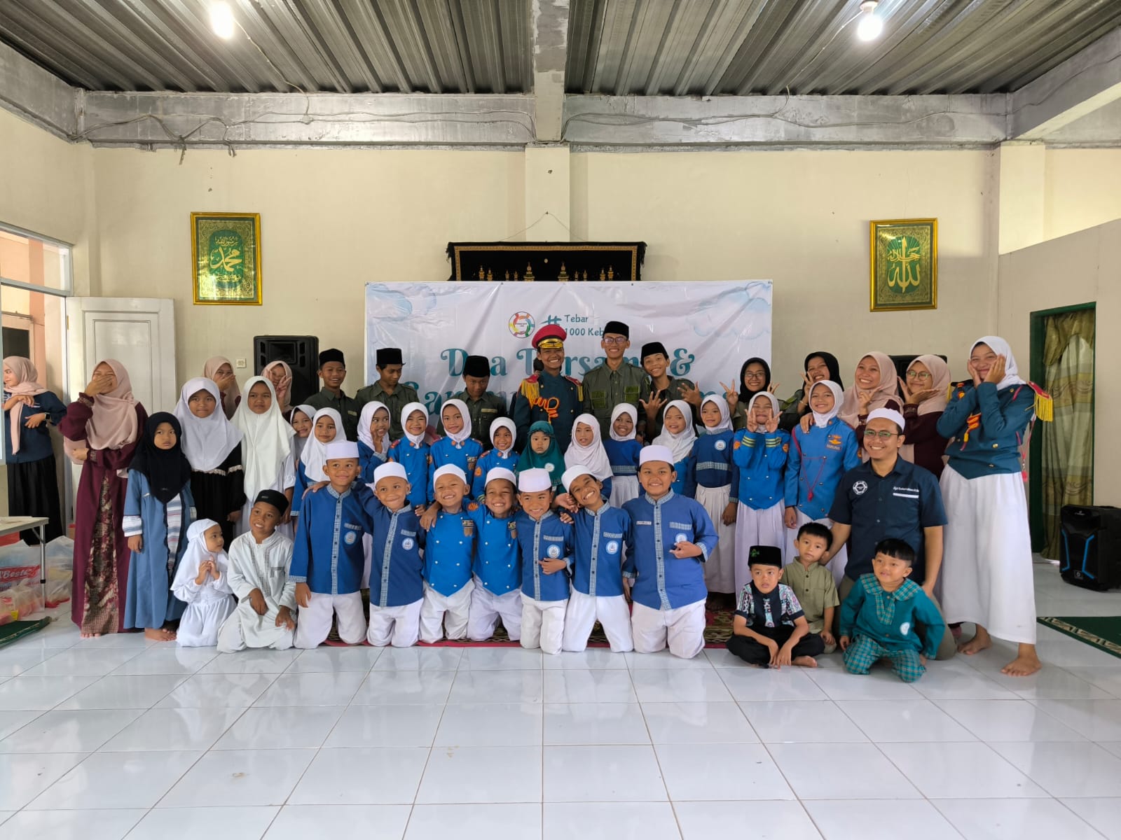 Pawai Bersama RA, TPQ, dan Pondok Pesantren Nurul Hidayah Al Mukhtar Sambut 1 Muharram 1446 H